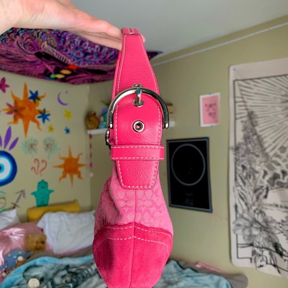 PINK COACH PURSE - Picture 2 of 4